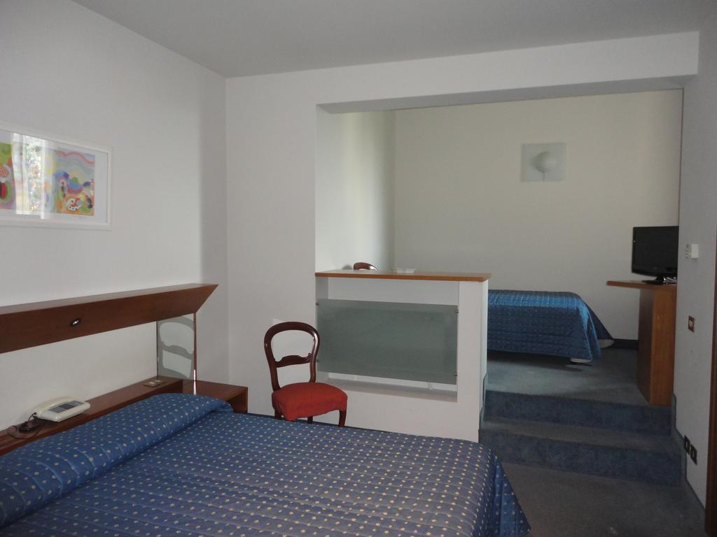 Cravero Rooms Caltignaga Quarto foto